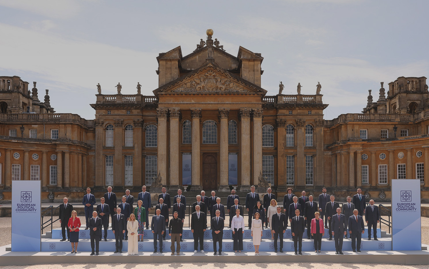 A group photo pf world leaders at the EPC summit